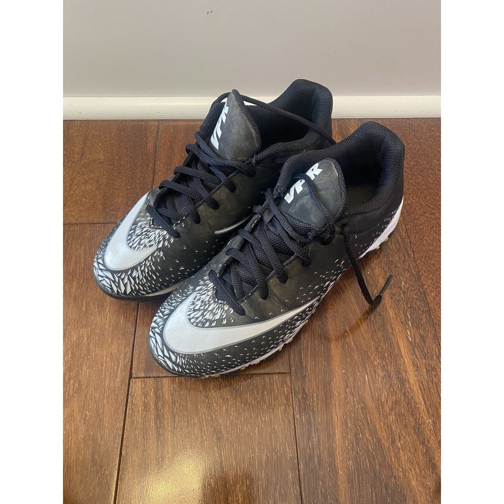 Nike Vapor Shark 2 Boys Baseball Cleats Size 5Y Black White Swoosh